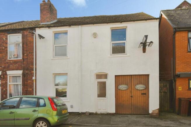 4 bed property, in Shakespeare Street, £135,000
