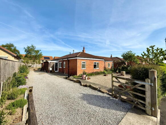 4 bed property, in Thorp Arch, £400,000