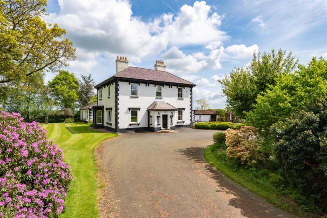 6 bed property, in Weston Rhyn, £1,250,000