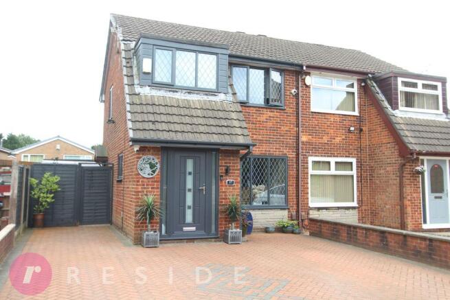 3 bed property, in Sherwin Way, £275,000