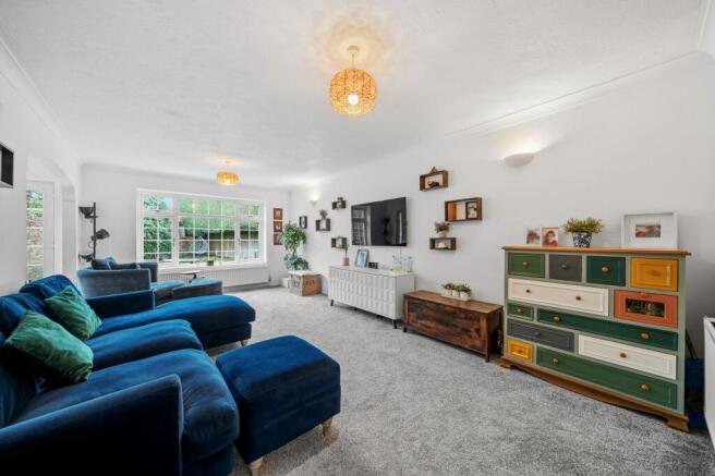 4 bed property, in Bullers Wood Drive, £950,000