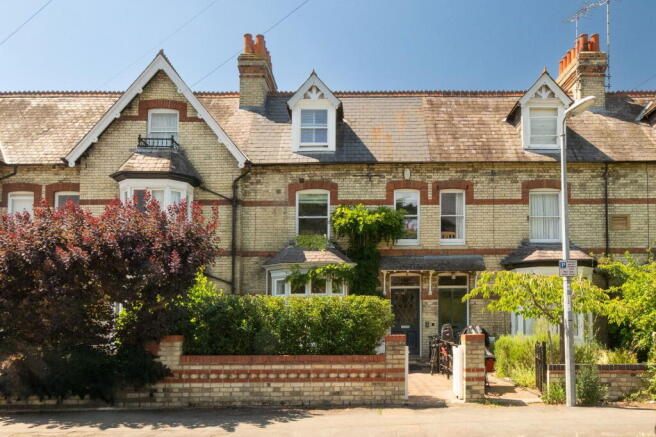 5 bed property, in De Freville Avenue, £1,350,000