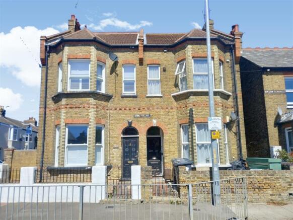 Studio, in Kings Road, £110,000