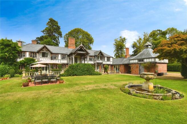 5 bed property, in Puddington Lane, £1,850,000