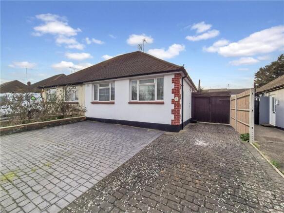 2 bed property, in Vernon Close, £350,000