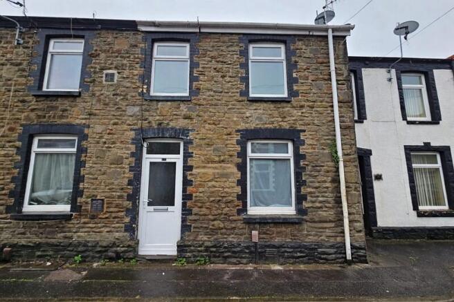 2 bed property, in Brookdale Street, £95,000