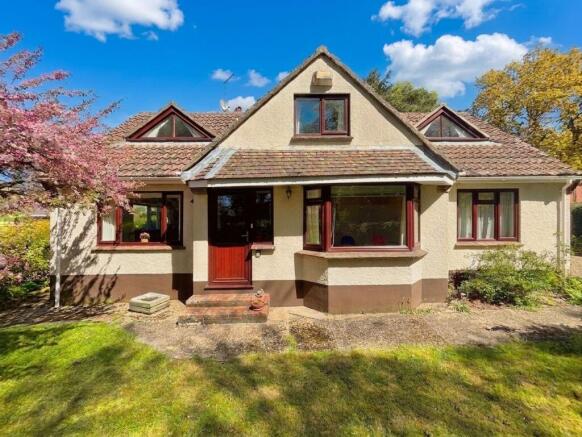 5 bed property, in Tethering Drove, £650,000