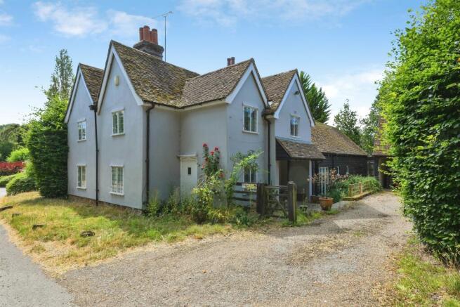 5 bed property, in Acorn Street, £870,000