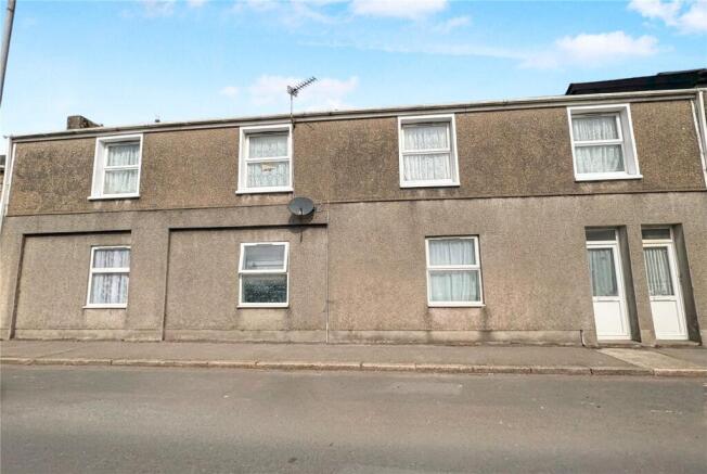 8 bed property, in Trevenson Street, £150,000