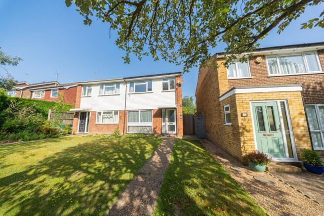 3 bed property, in Northlands Avenue, £365,000