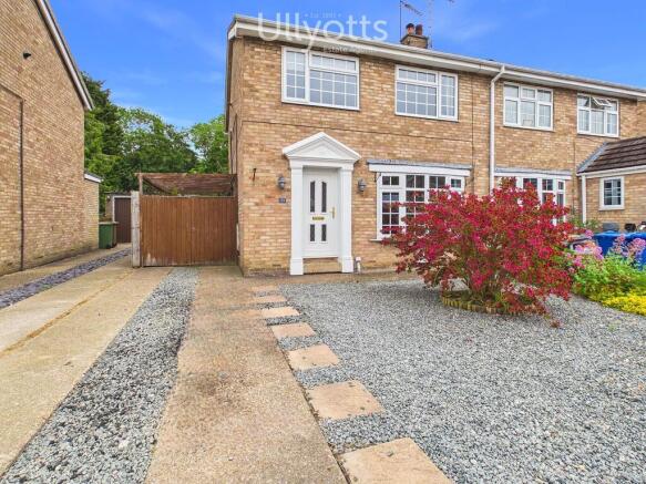 3 bed property, in Laburnum Avenue, £200,000