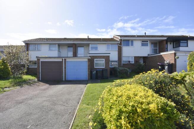 3 bed property, in Stockbury Gardens, £300,000