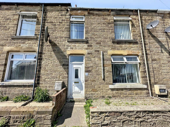 3 bed property, in Century Terrace, £70,000