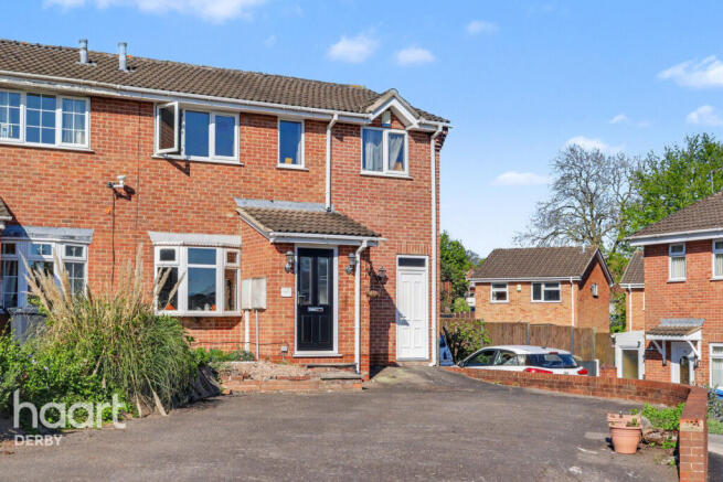 4 bed property, in Ashcombe Gardens, £280,000