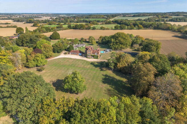 6 bed property, in Navestock Heath, £4,000,000