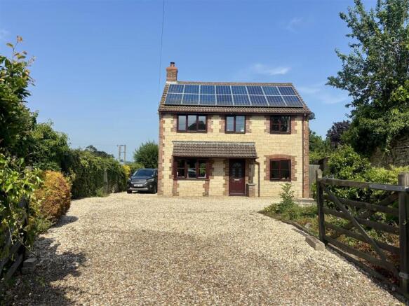 4 bed property, in North Cheriton, £700,000