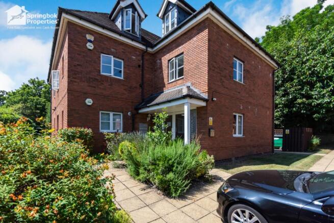 2 bed property, in Oakhill Close, £184,000