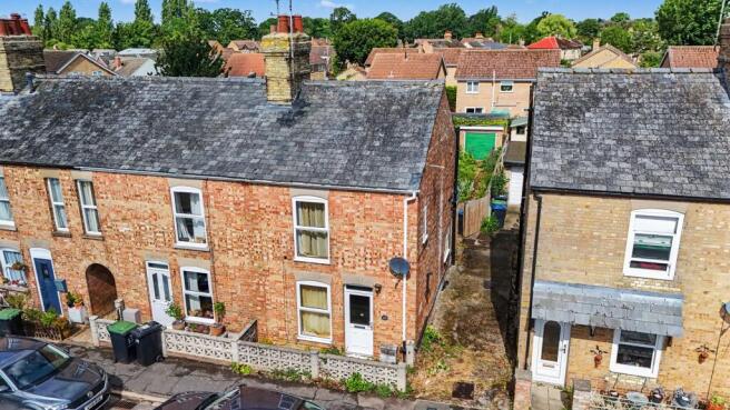 3 bed property, in Millcroft, £199,995
