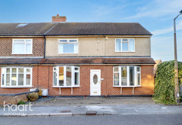 4 bed property, in Oakenhall Avenue, £255,000