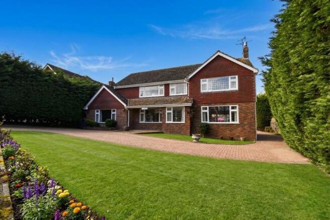 4 bed property, in High Pastures, £1,350,000