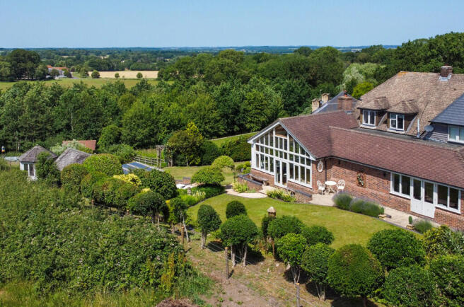4 bed property, in Inkpen, £1,500,000