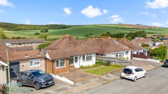 3 bed property, in Stanmer Avenue, £400,000