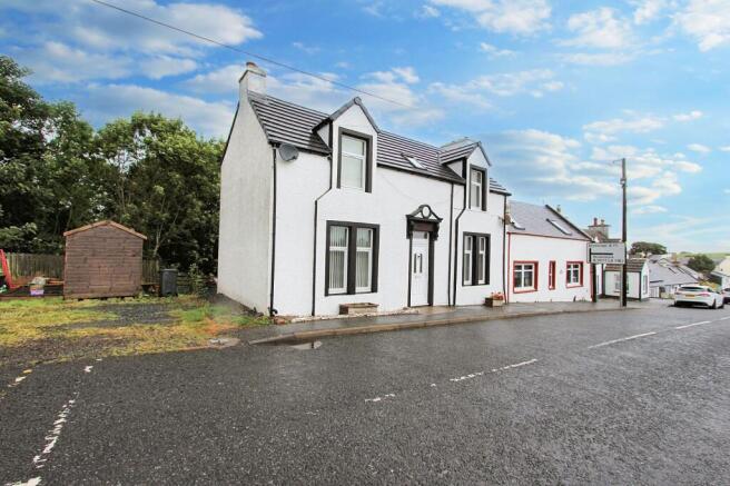 5 bed property, in Ashbank & Ashbank House, £235,000