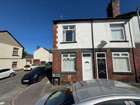 2 bed property, in Lomas Street, £59,000