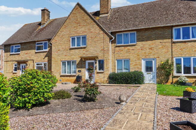 3 bed property, in The Willows, £375,000
