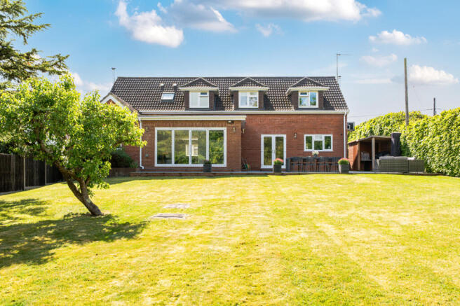 4 bed property, in Gomeldon, £850,000