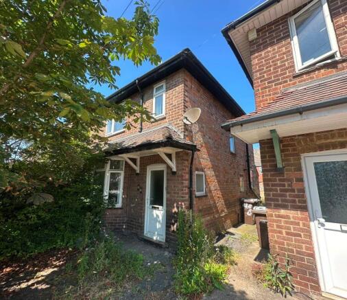 3 bed property, in 46 Beeston Road, £145,000