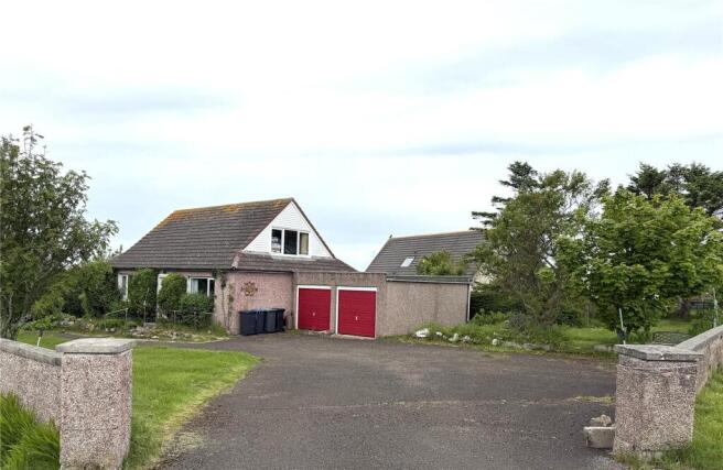 3 bed property, in Dunedin, £180,000