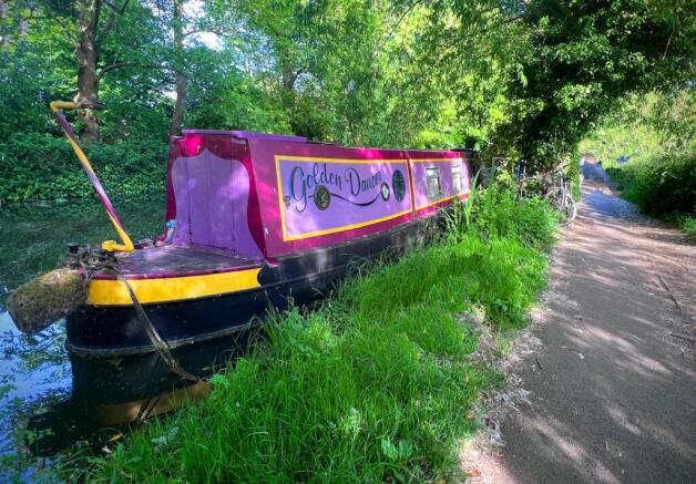 1 bed property, in The Tow Path, £140,000
