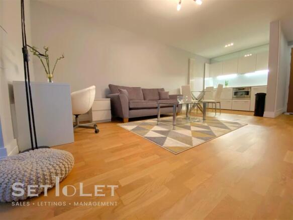 1 bed property, in Arcus Apartments, £125,000