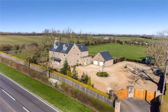 5 bed property, in Mount Pleasant Hill, £995,000