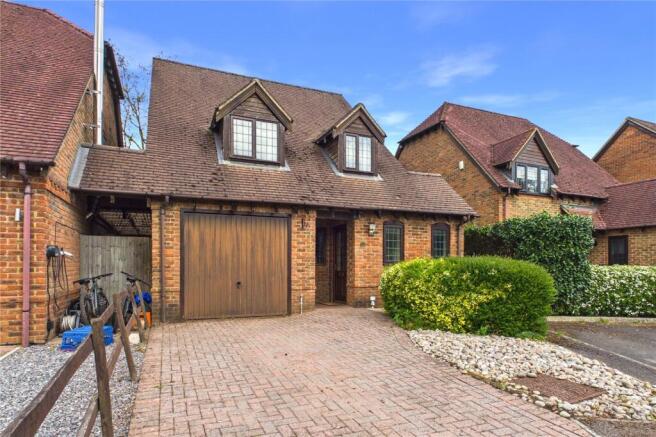 3 bed property, in Verica Gardens, £435,000