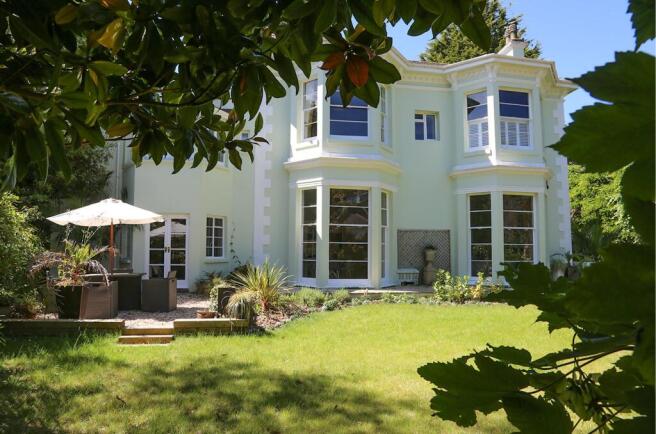 5 bed property, in Meadfoot Sea Road, £1,150,000