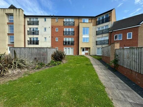 2 bed property, in Witton Park, £69,000
