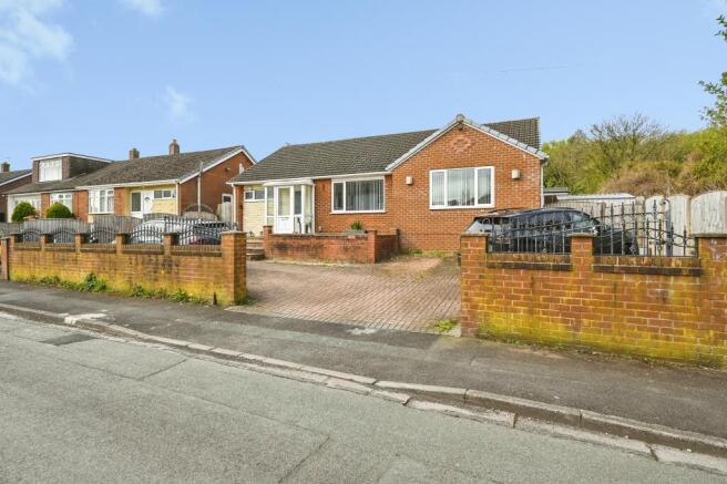 3 bed property, in Lady Lane, £295,000