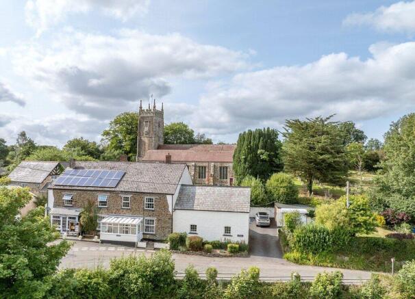8 bed property, in Black Torrington, £460,000