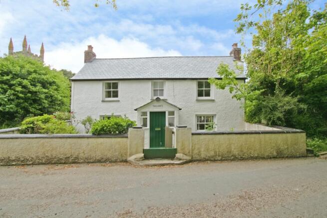 3 bed property, in Churchtown, £380,000