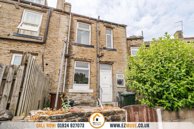 2 bed property, in Pearson Road West, £120,000