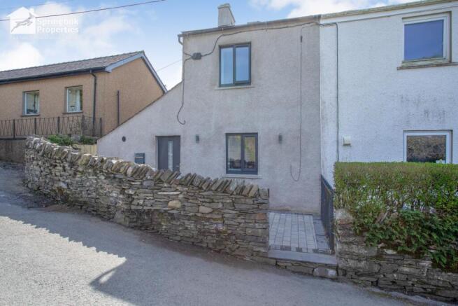 2 bed property, in Springfield, £355,000