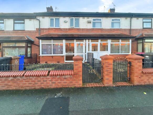 3 bed property, in Langworthy Road, £210,000