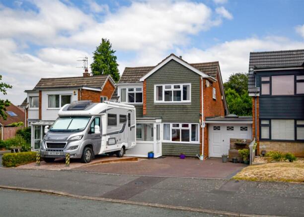 2 bed property, in Rushford Avenue, £325,000