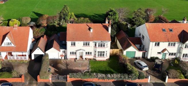 6 bed property, in Harrod Drive, £685,000