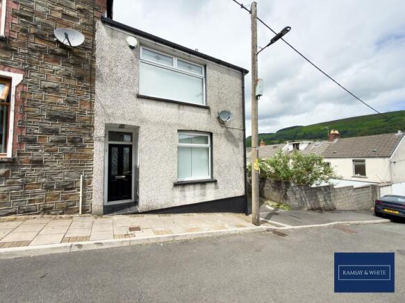 3 bed property, in Lyle Street, £159,950