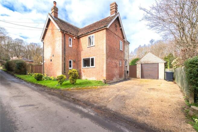 3 bed property, in Swansbrook Lane, £750,000