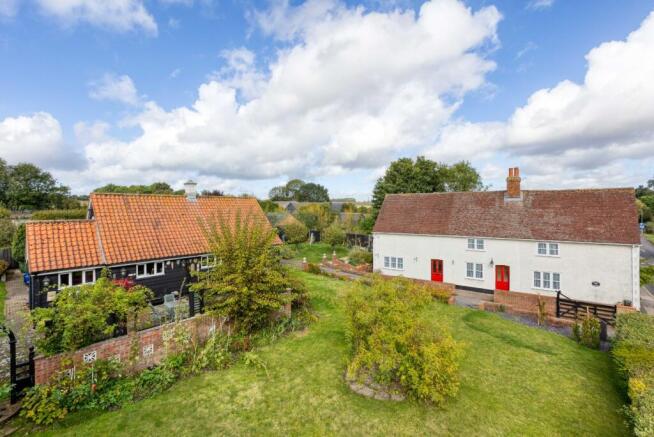 4 bed property, in High Street, £1,250,000