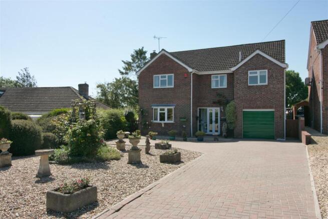 4 bed property, in Shoemaker Lane, £575,000